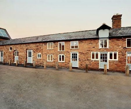 Motel The Coaching Barns Wem Exteriér fotografie